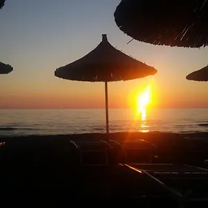 https://kompleksi-kristal.albaniahotels.org