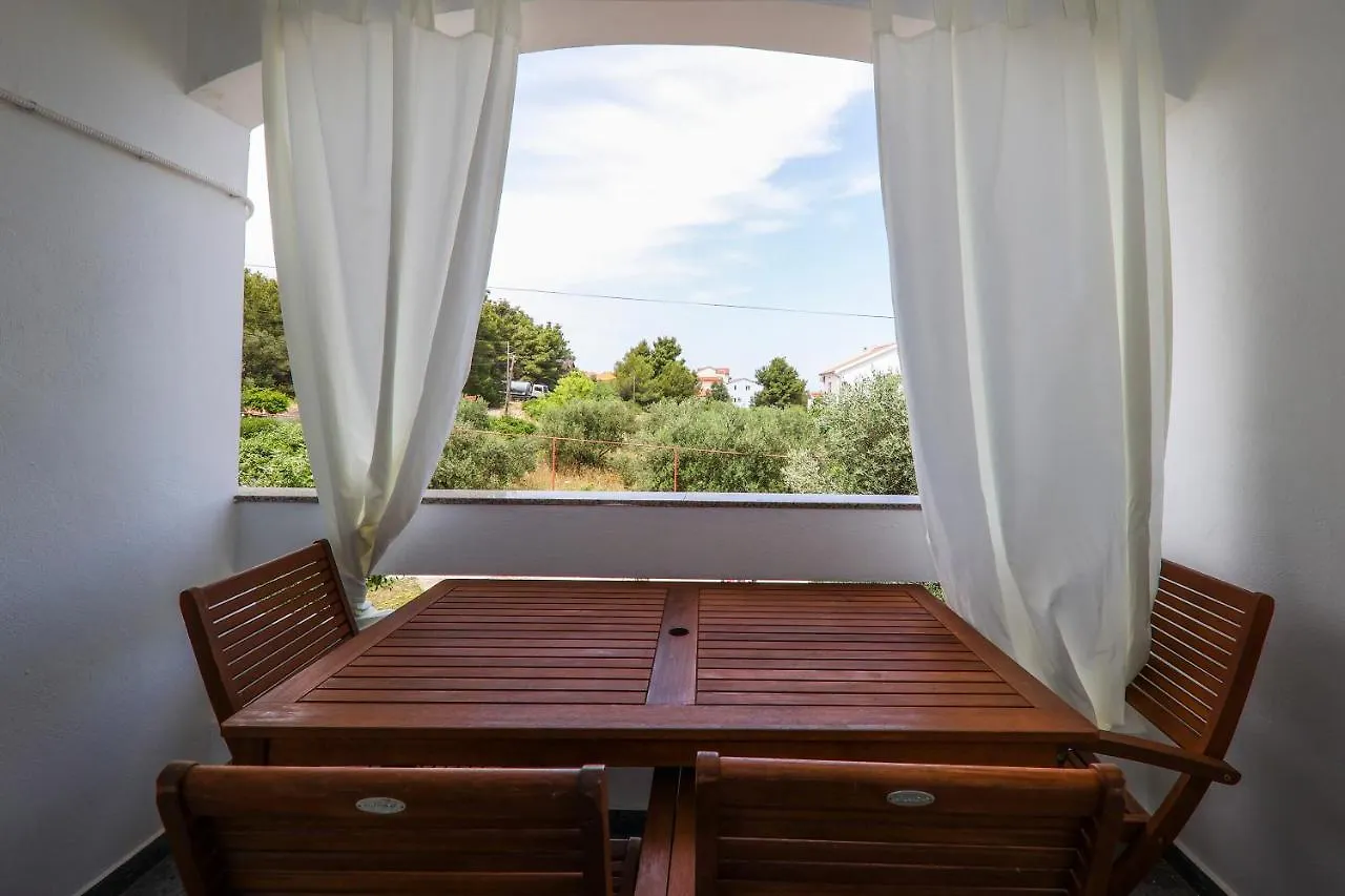 Appartamento Apartmani Maestral Dobropoljana
